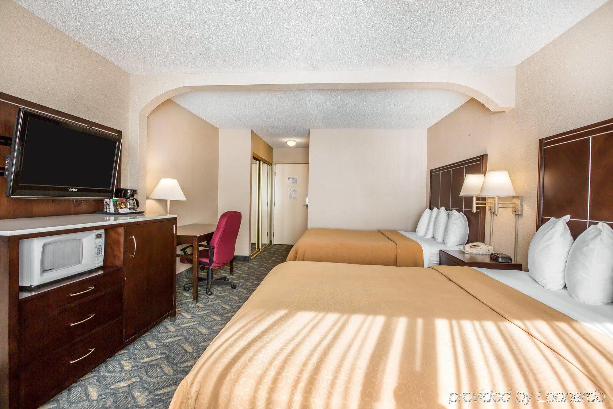 Quality & - Of Industry Hotel 3*